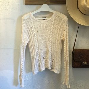Aerie Distressed Summer / Beachy Sweater in Ivory